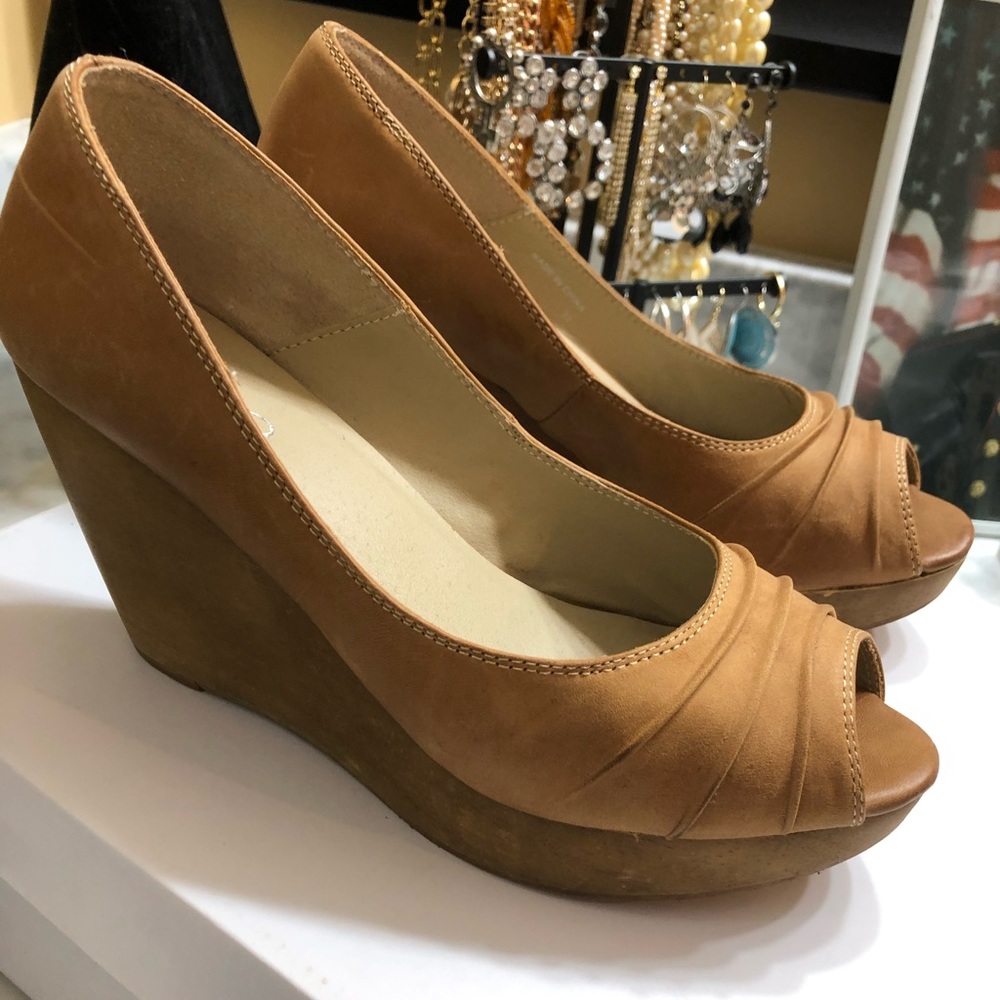 Summer Camel/Tan Shoes